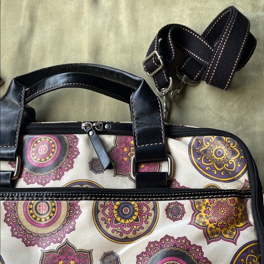 Giani Bernini Multicolor Patterned Laptop Bag with Black Handles - Picture 4 of 16